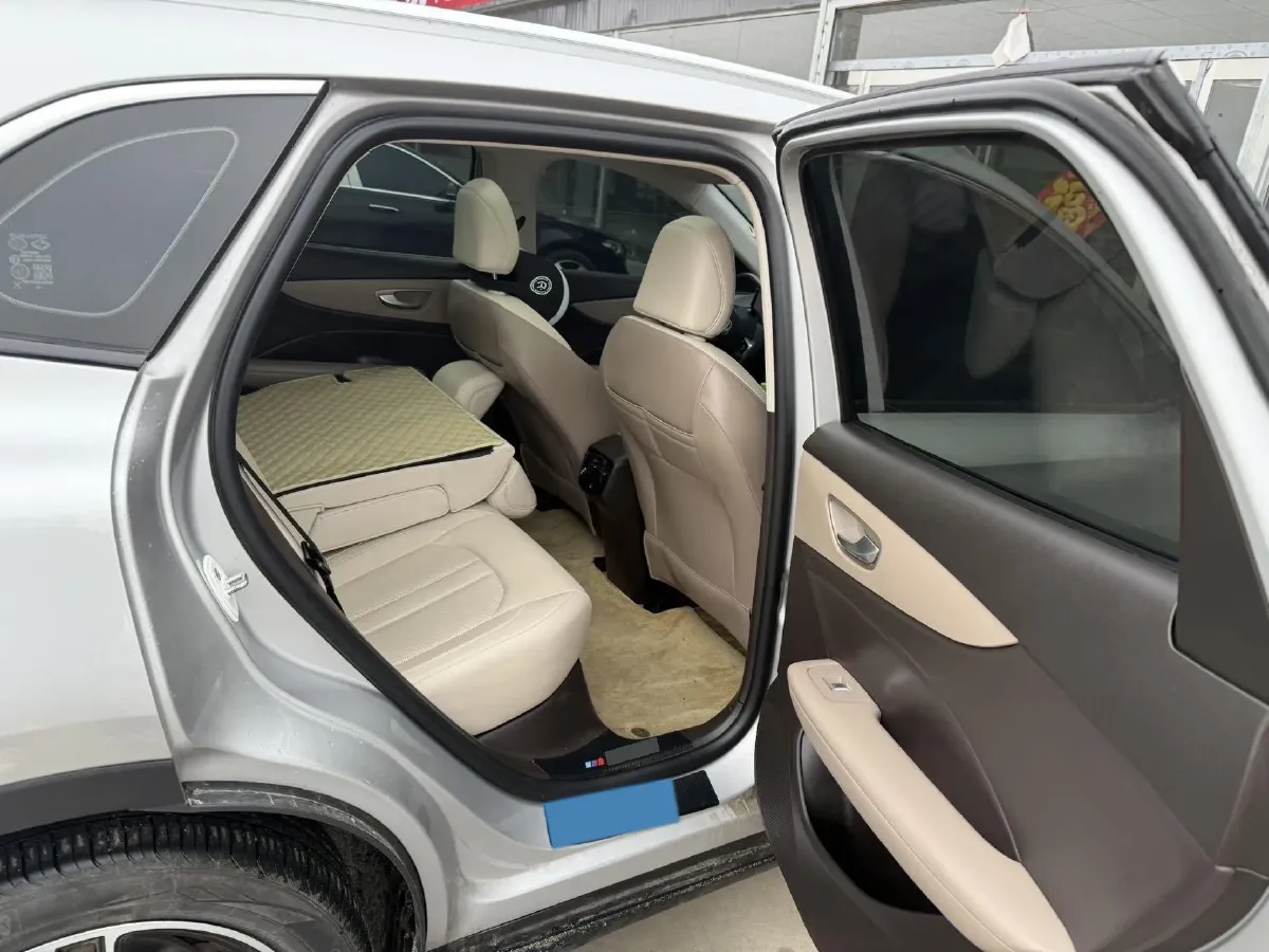 2025 MG MG ES5 BEV 49.1KWH,autocango,china used car exporter,china ev exporter,chinese used car exporter,chinese used ev exporter