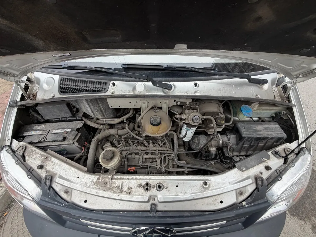 2020 MAXUS XinTu V80 2.5T 136HP L4 6MT,autocango,china used car exporter,china ev exporter,chinese used car exporter,chinese used ev exporter