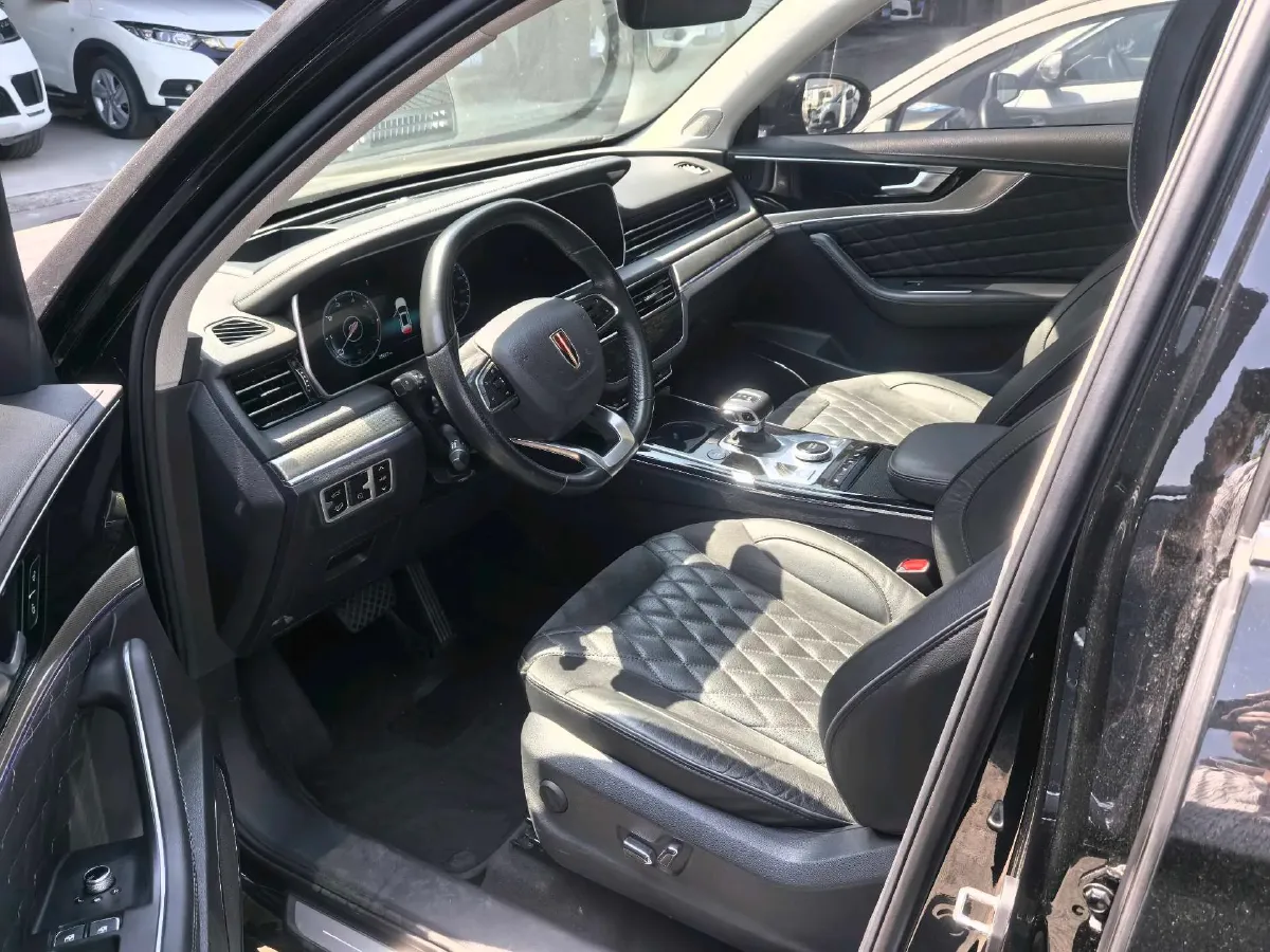 2019 HongQi HS5 2.0T 224HP L4 6AT,autocango,china used car exporter,china ev exporter,chinese used car exporter,chinese used ev exporter