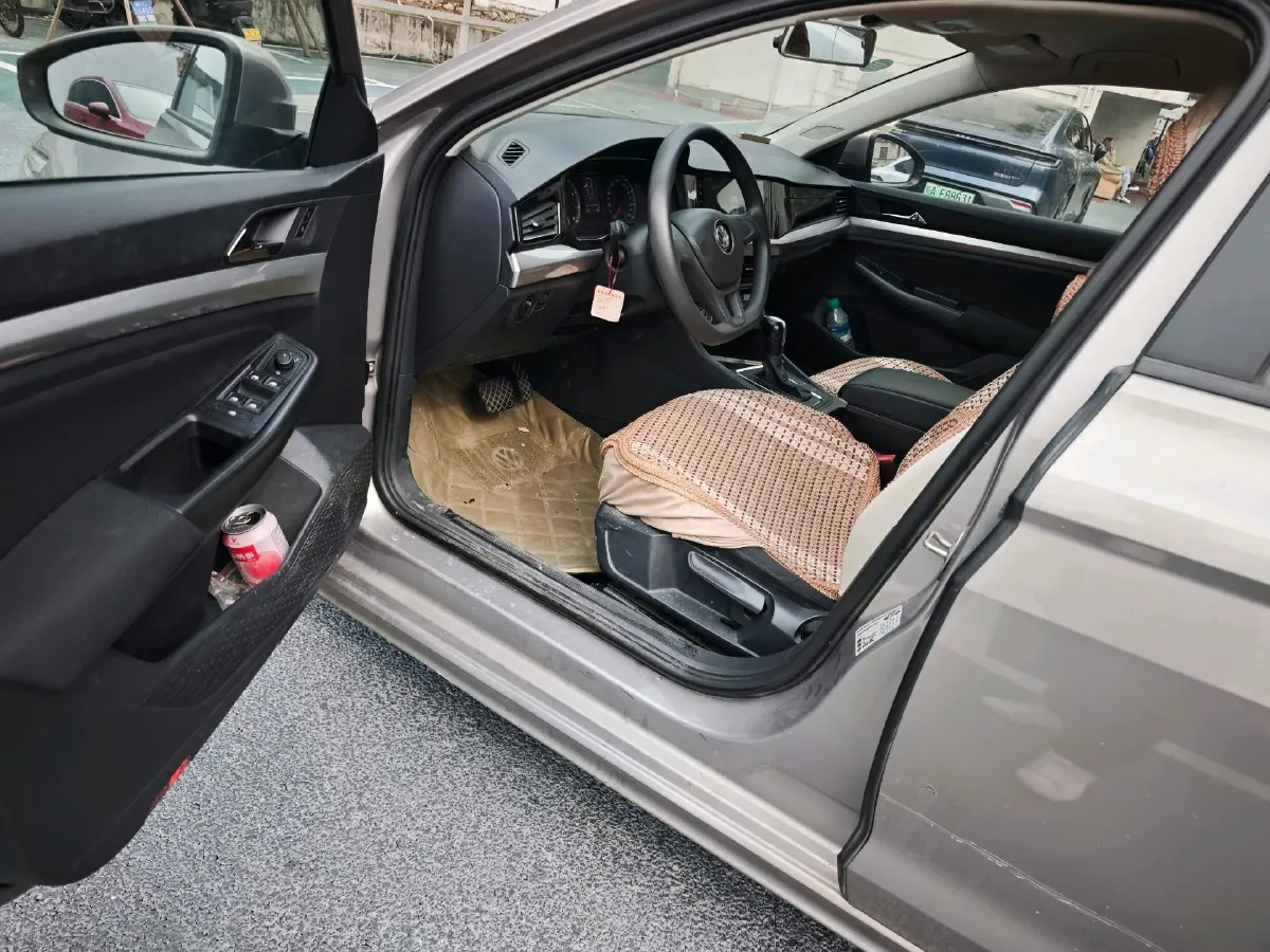 2019 Bestune T77 1.2T 143HP L4 7DCT,autocango,china used car exporter,china ev exporter,chinese used car exporter,chinese used ev exporter