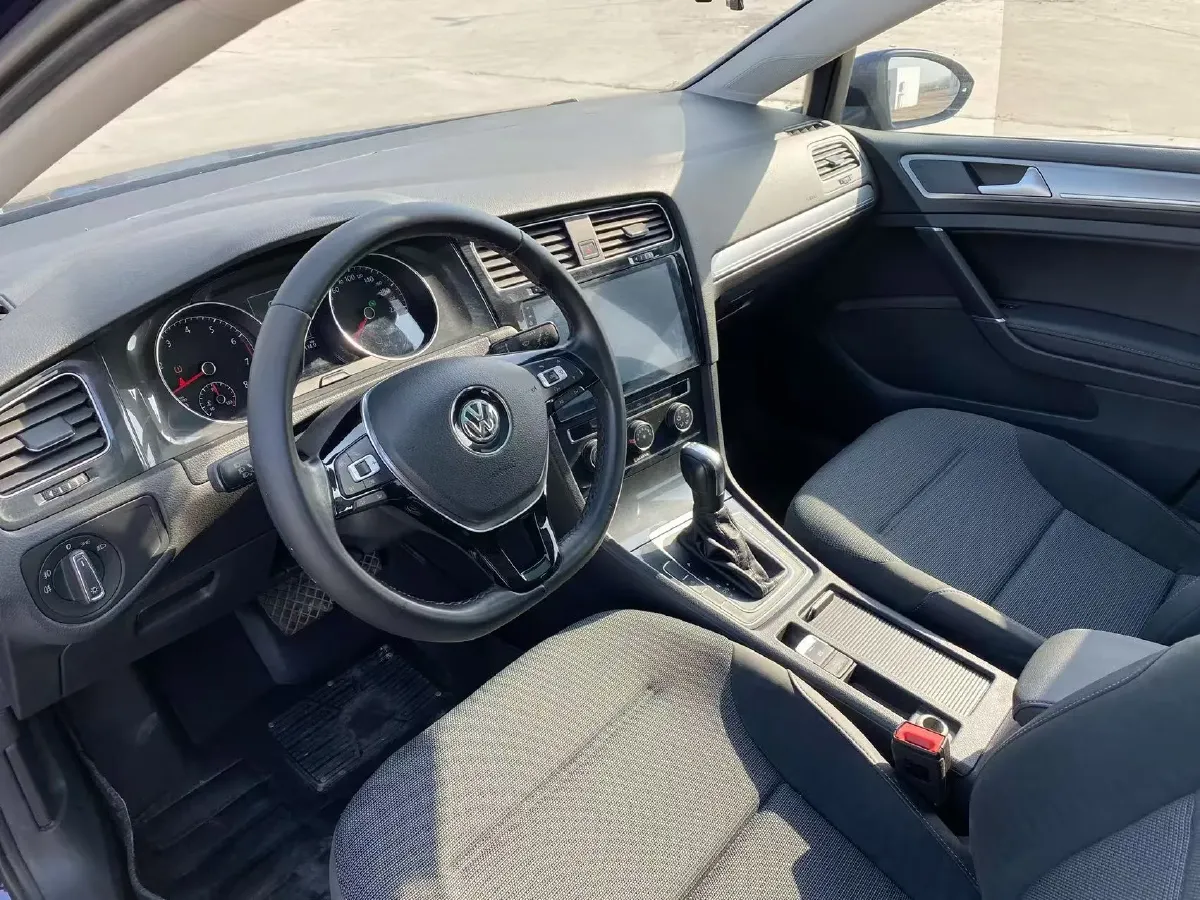 2018 Volkswagen Golf 1.4T 131HP L4 7DCT,autocango,china used car exporter,china ev exporter,chinese used car exporter,chinese used ev exporter