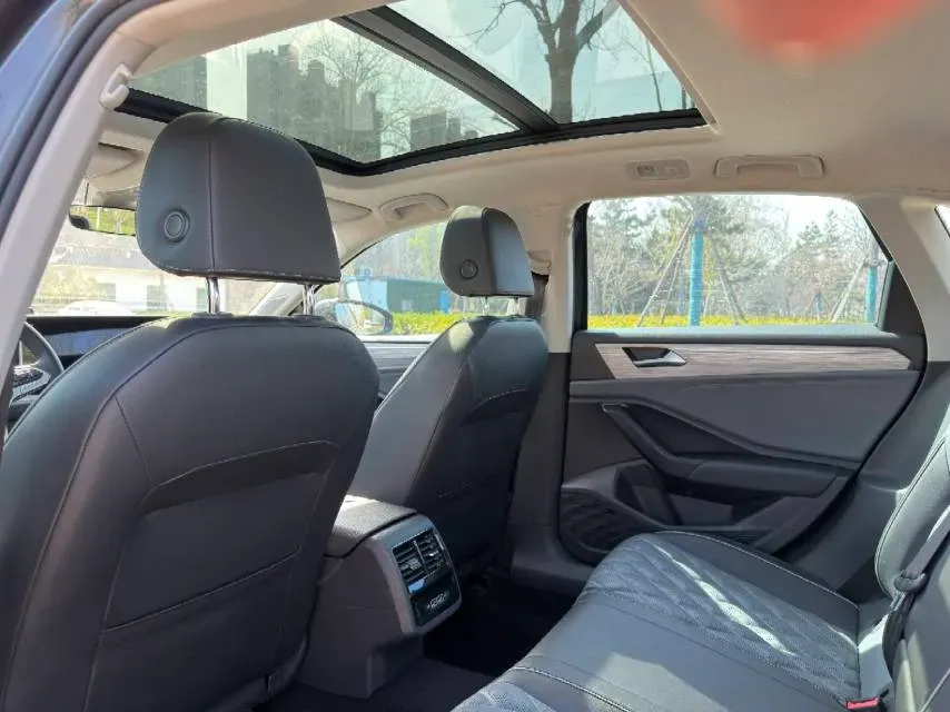 2023 Volkswagen Sagitar 1.2T 116HP L4 7DCT,autocango,china used car exporter,china ev exporter,chinese used car exporter,chinese used ev exporter