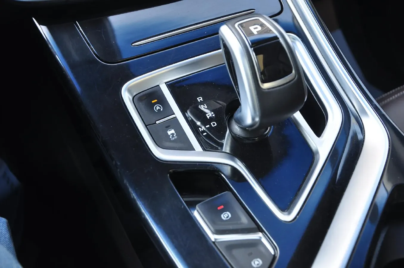 2019 Geely JiaJi 1.5T 177HP L3 7DCT,autocango,china used car exporter,china ev exporter,chinese used car exporter,chinese used ev exporter