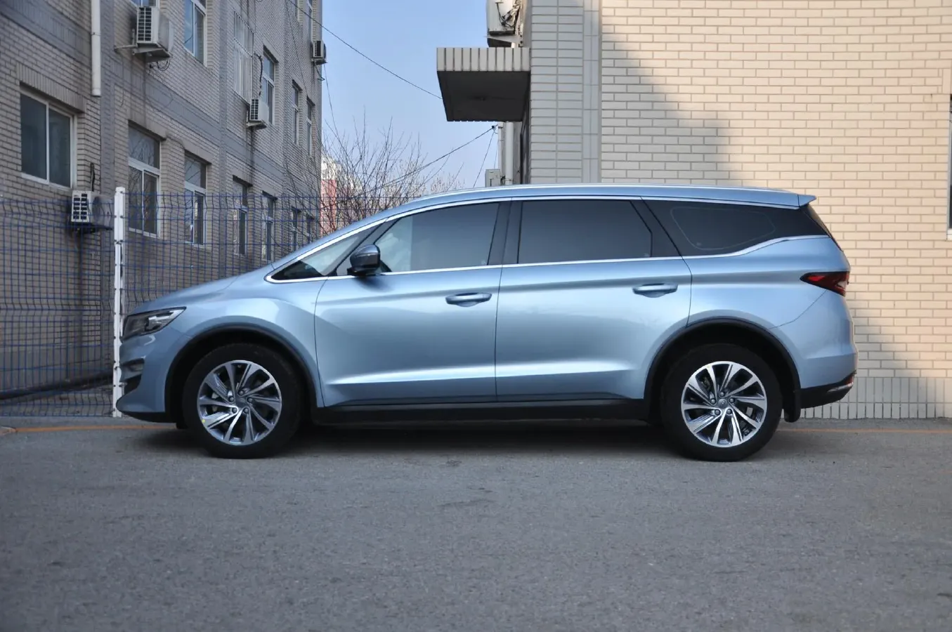 2019 Geely JiaJi 1.5T 177HP L3 7DCT,autocango,china used car exporter,china ev exporter,chinese used car exporter,chinese used ev exporter