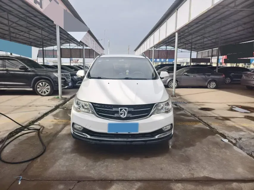 2016 BaoJun 560 1.5T 150HP L4 6MT,autocango,china used car exporter,china ev exporter,chinese used car exporter,chinese used ev exporter