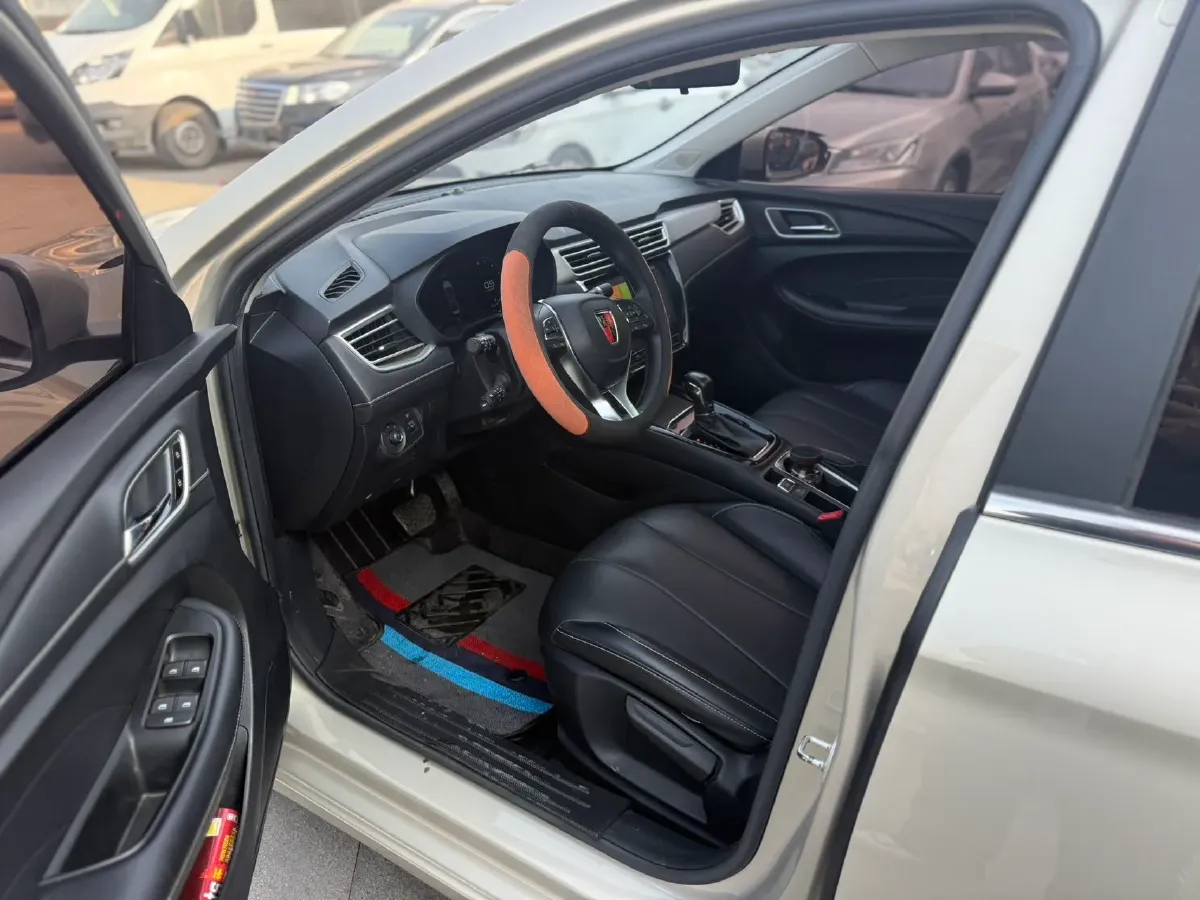 2020 Roewe i5 1.5L 120HP L4 CVT,autocango,china used car exporter,china ev exporter,chinese used car exporter,chinese used ev exporter