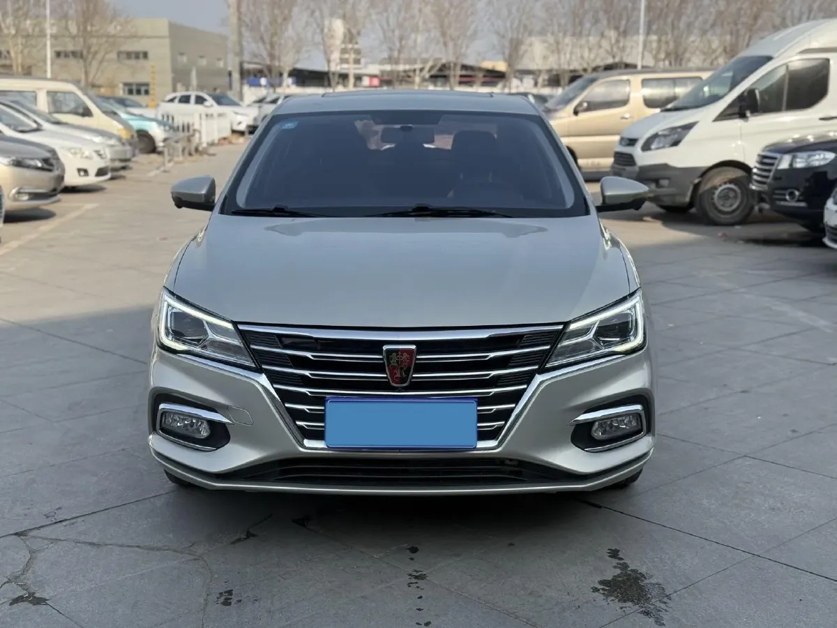 2020 Roewe i5 1.5L 120HP L4 CVT,autocango,china used car exporter,china ev exporter,chinese used car exporter,chinese used ev exporter