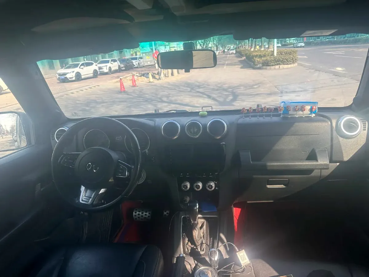 2017 Beijing BJ40 2.3T 250HP L4 6AT,autocango,china used car exporter,china ev exporter,chinese used car exporter,chinese used ev exporter