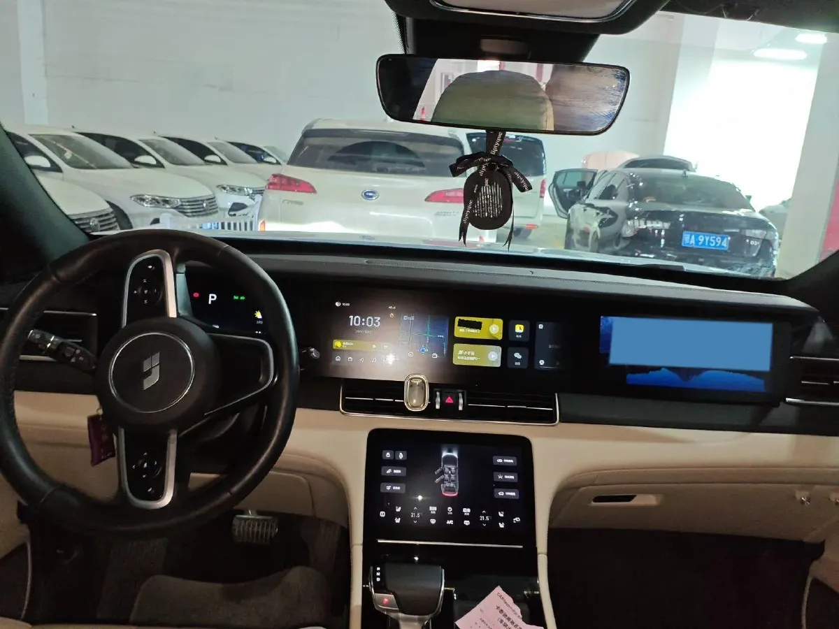 2020 Li ONE Range Extended 131HP REEV 40.5KWH,autocango,china used car exporter,china ev exporter,chinese used car exporter,chinese used ev exporter