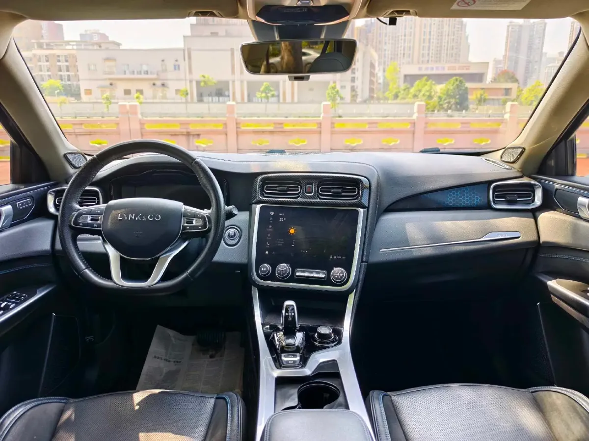 2018 Isuzu Mu-X 3.0T 177HP L4 6AT,autocango,china used car exporter,china ev exporter,chinese used car exporter,chinese used ev exporter