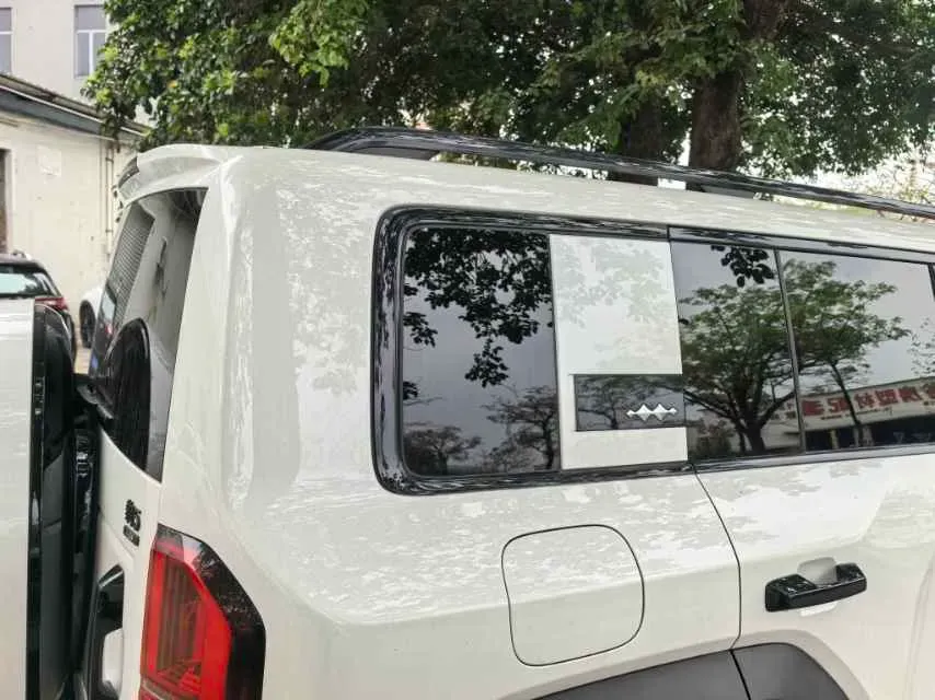 2023 FangChengBao Bao 5 1.5T 194HP L4 E-CVT PHEV 31.8KWH,autocango,china used car exporter,china ev exporter,chinese used car exporter,chinese used ev exporter