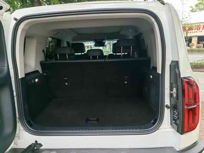 2023 FangChengBao Bao 5 1.5T 194HP L4 E-CVT PHEV 31.8KWH,autocango,china used car exporter,china ev exporter,chinese used car exporter,chinese used ev exporter