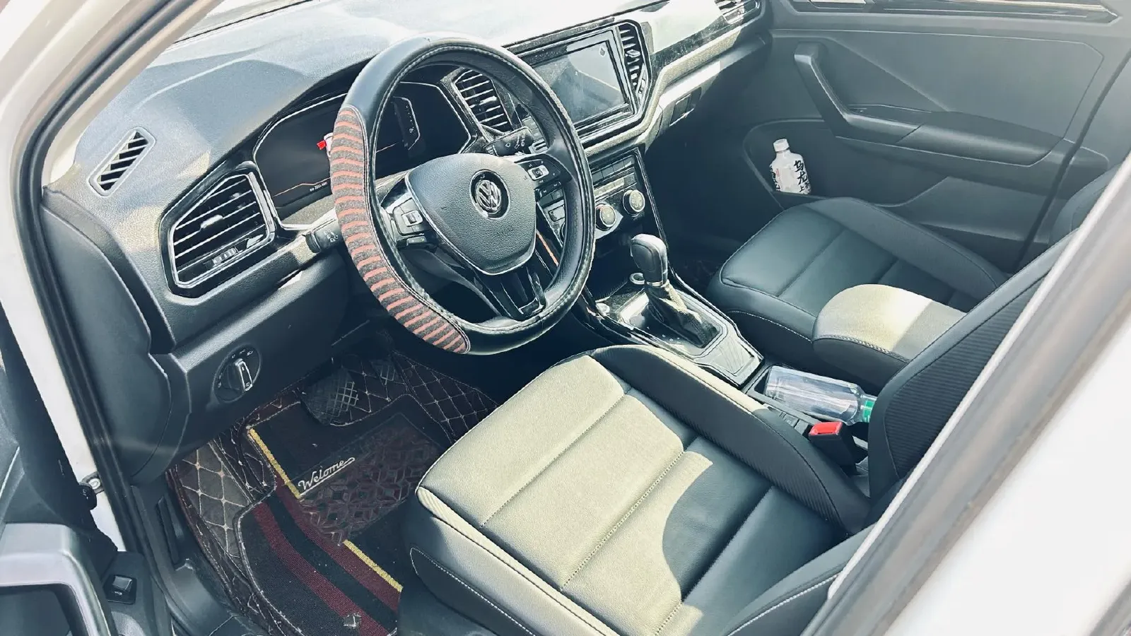 2020 Volkswagen T-Roc 1.4T 150HP L4 7DCT,autocango,china used car exporter,china ev exporter,chinese used car exporter,chinese used ev exporter