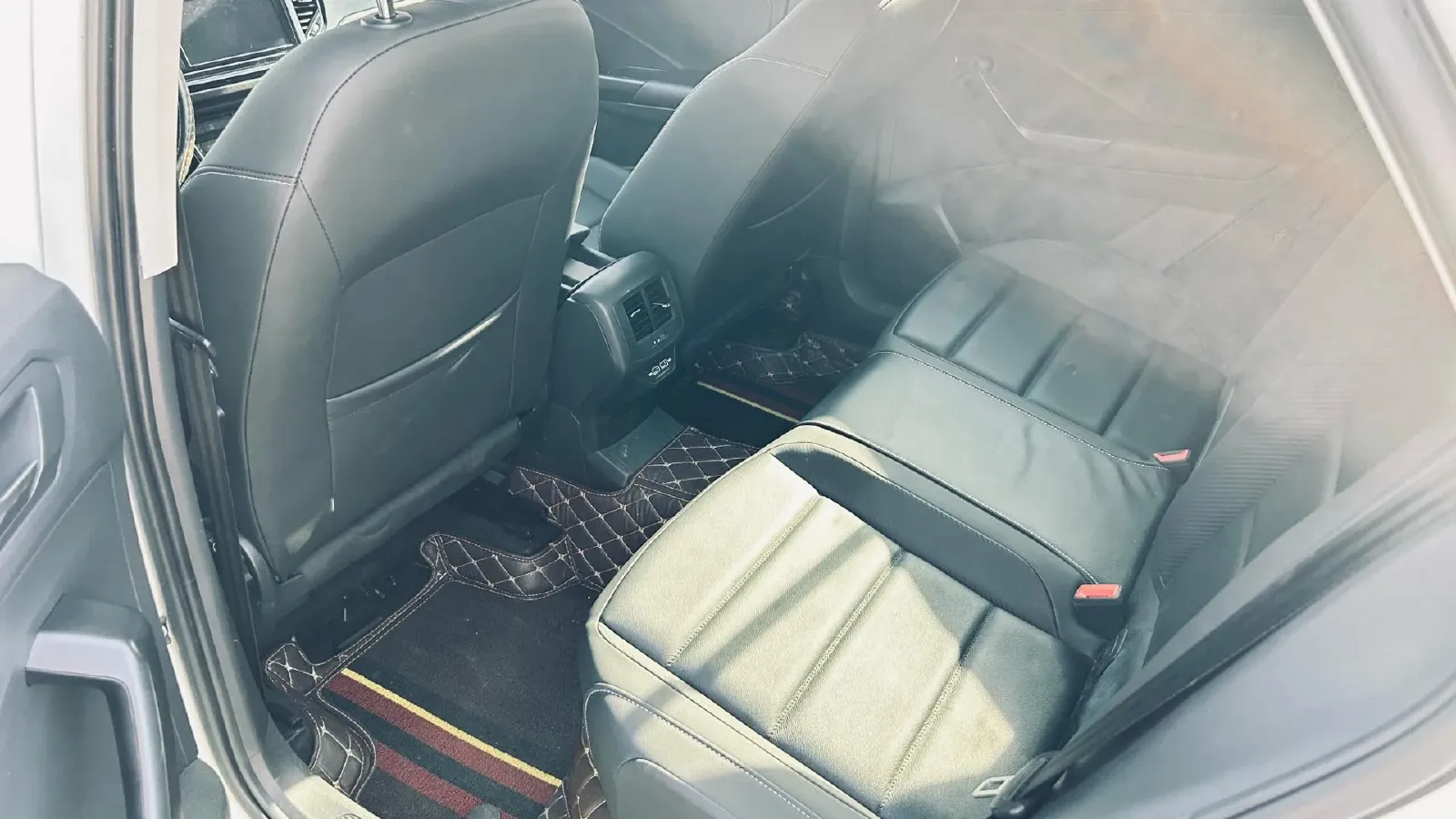 2020 Volkswagen T-Roc 1.4T 150HP L4 7DCT,autocango,china used car exporter,china ev exporter,chinese used car exporter,chinese used ev exporter