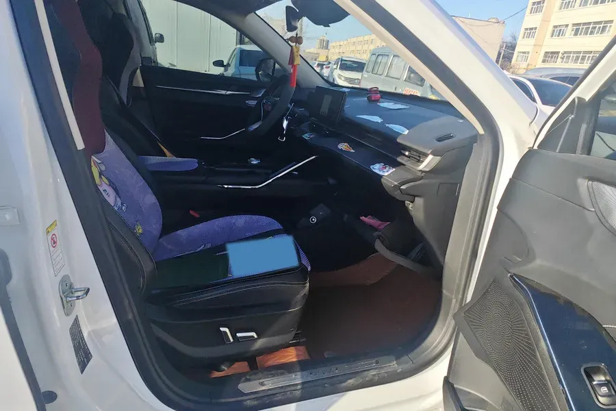 2021 Haval H6 1.5T 169HP L4 7DCT,autocango,china used car exporter,china ev exporter,chinese used car exporter,chinese used ev exporter