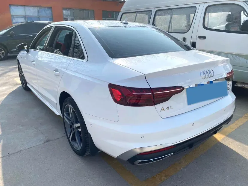 2020 Audi A4L 2.0T 190HP L4 7DCT,autocango,china used car exporter,china ev exporter,chinese used car exporter,chinese used ev exporter