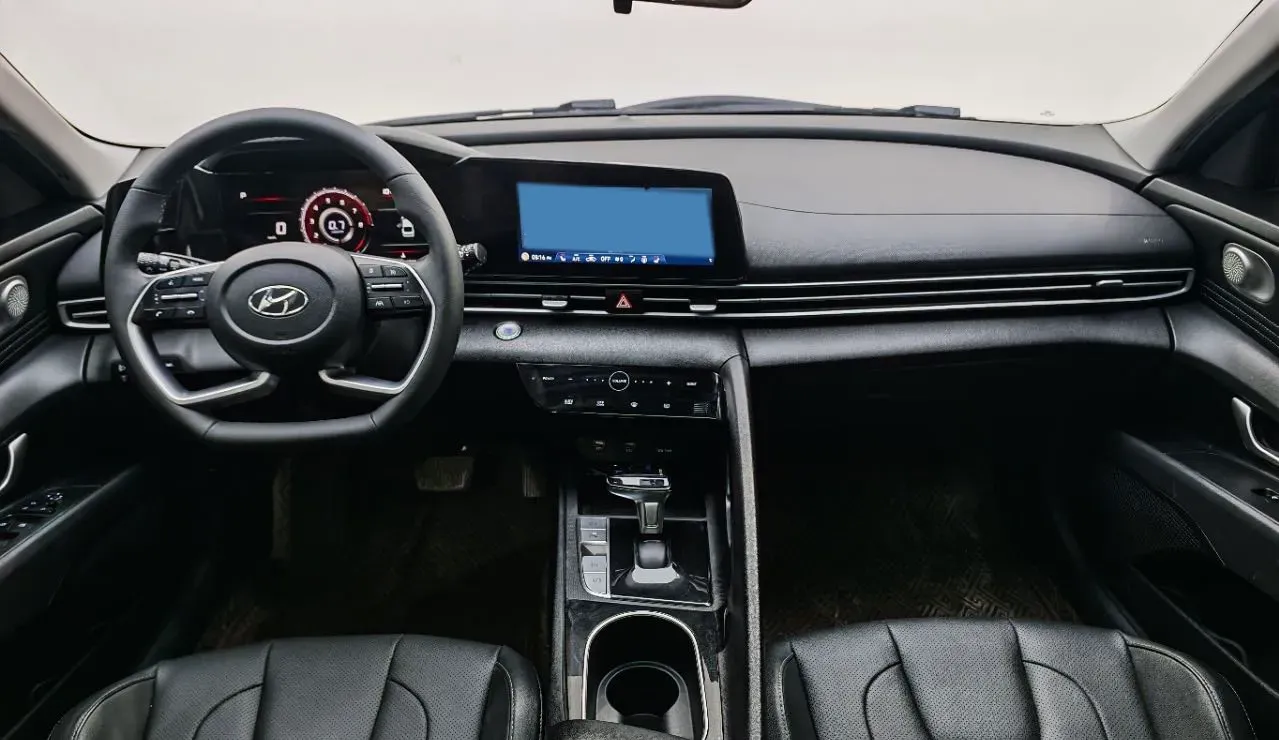 2022 Hyundai Elantra 1.5L 115HP L4 CVT,autocango,china used car exporter,china ev exporter,chinese used car exporter,chinese used ev exporter