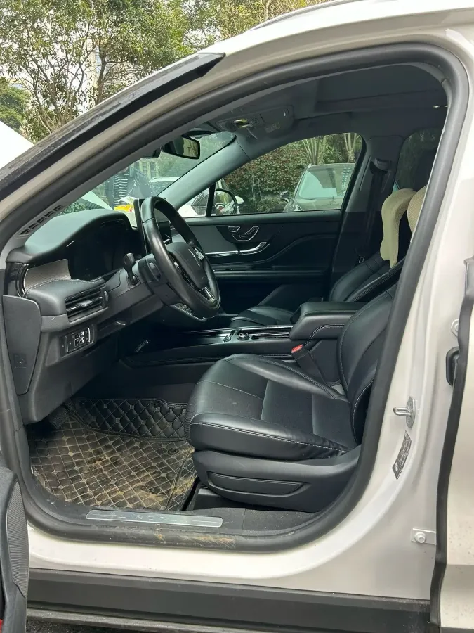 2022 Lincoln Corsair 2.0T 245HP L4 8AT,autocango,china used car exporter,china ev exporter,chinese used car exporter,chinese used ev exporter