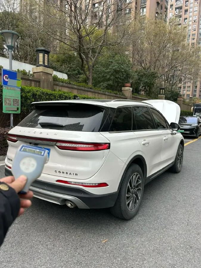 2022 Lincoln Corsair 2.0T 245HP L4 8AT,autocango,china used car exporter,china ev exporter,chinese used car exporter,chinese used ev exporter