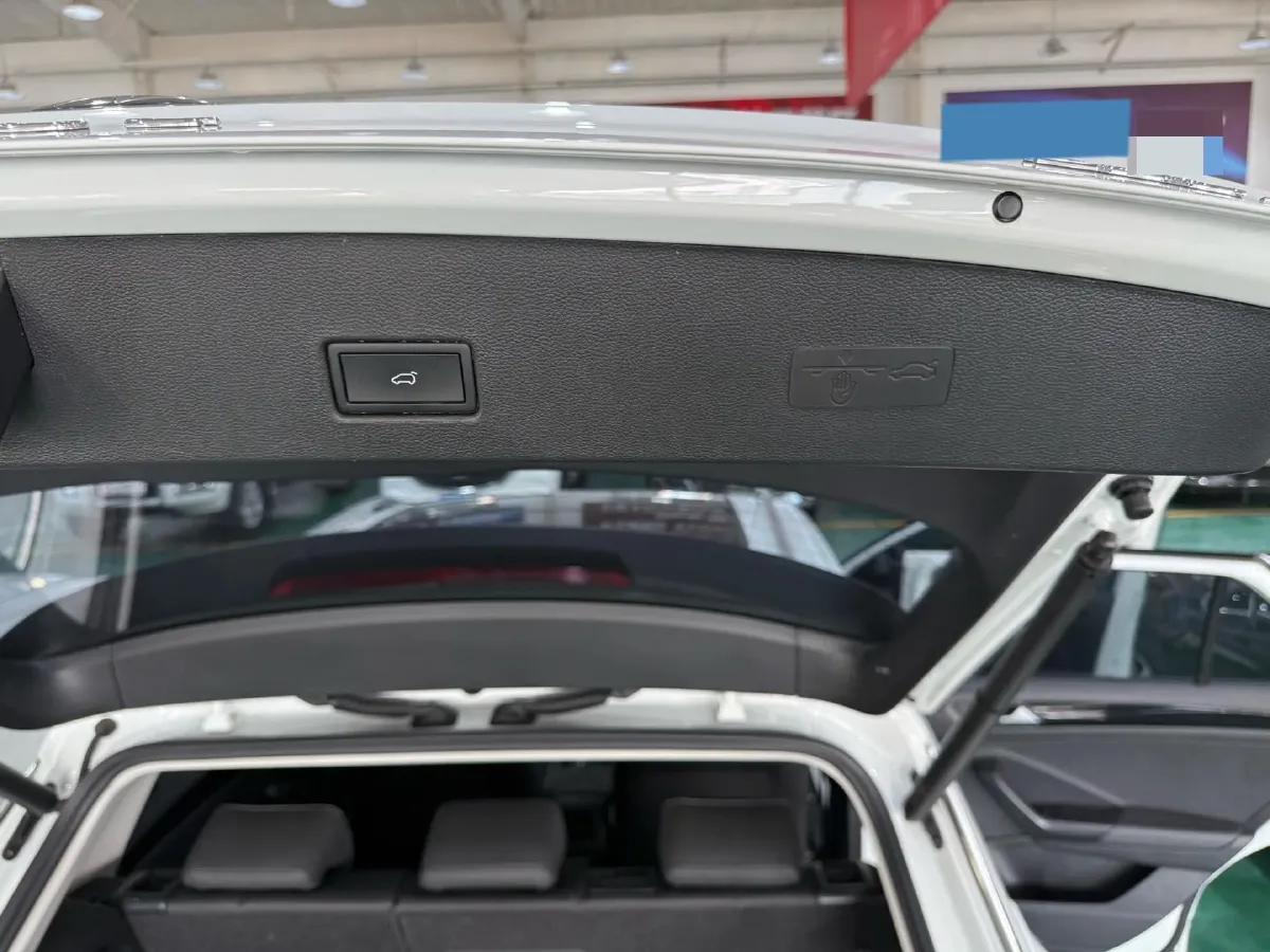 2021 Volkswagen T-Roc 1.4T 150HP L4 7DCT,autocango,china used car exporter,china ev exporter,chinese used car exporter,chinese used ev exporter