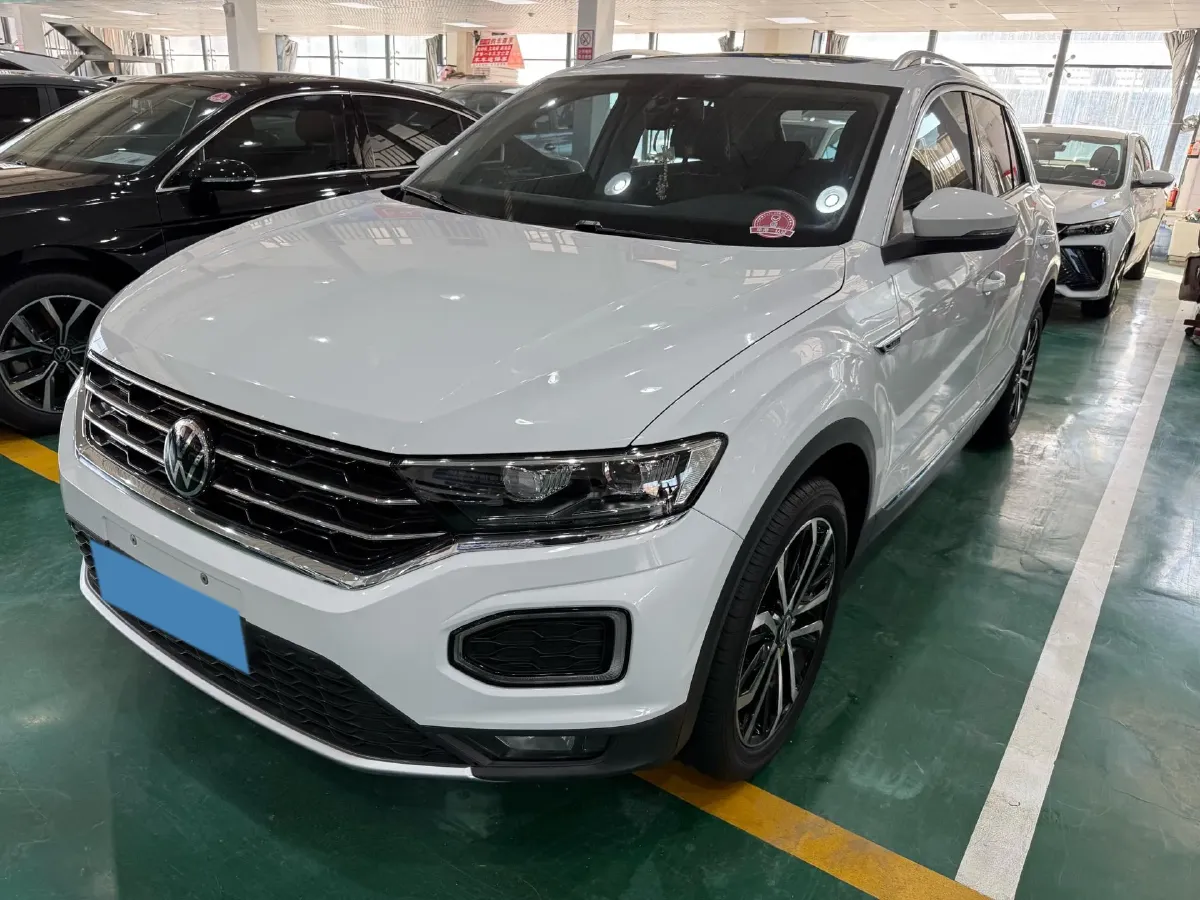 2021 Volkswagen T-Roc 1.4T 150HP L4 7DCT,autocango,china used car exporter,china ev exporter,chinese used car exporter,chinese used ev exporter