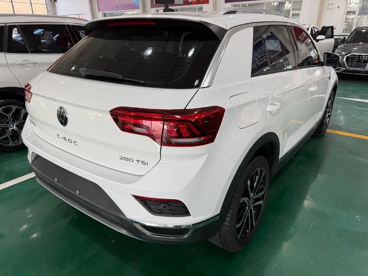 2021 Volkswagen T-Roc 1.4T 150HP L4 7DCT,autocango,china used car exporter,china ev exporter,chinese used car exporter,chinese used ev exporter