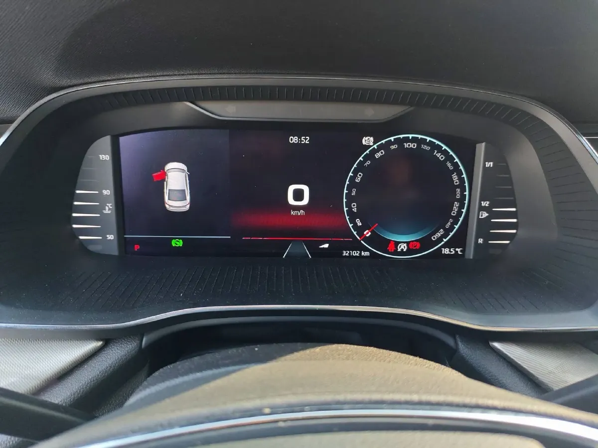 2021 Skoda Octavia 1.4T 150HP L4 7DCT,autocango,china used car exporter,china ev exporter,chinese used car exporter,chinese used ev exporter