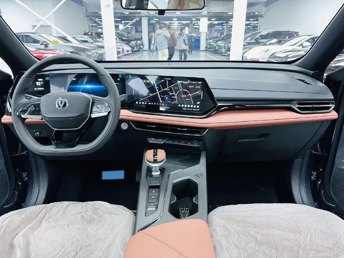 2026 ChangAn X5 PLUS 1.5T 192HP L4 7DCT,autocango,china used car exporter,china ev exporter,chinese used car exporter,chinese used ev exporter