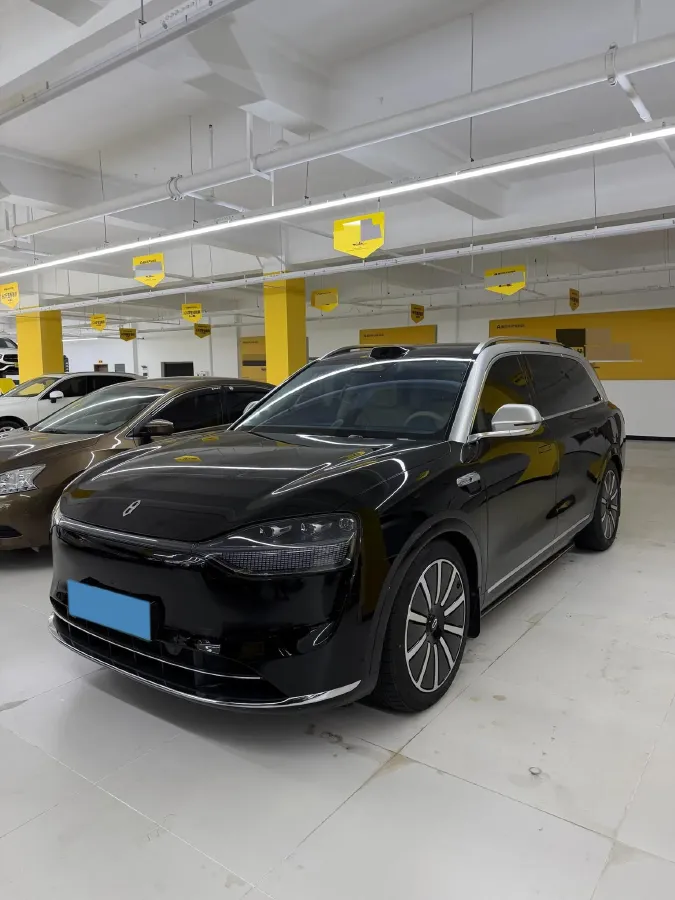 2025 AITO AITO M9 REEV 160HP REEV 52KWH,autocango,china used car exporter,china ev exporter,chinese used car exporter,chinese used ev exporter