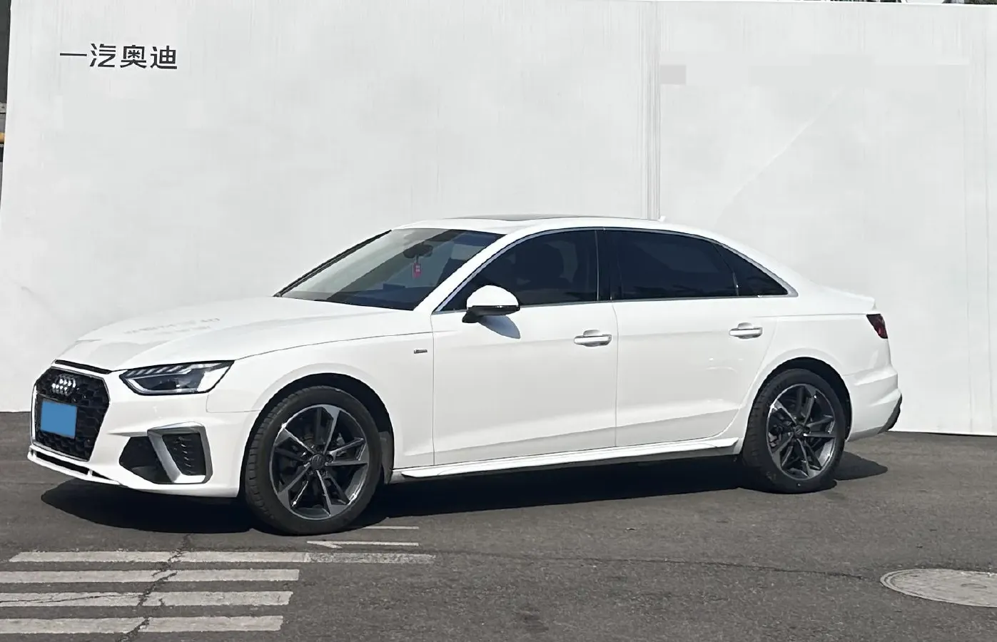 2020 Audi A4L 2.0T 190HP L4 7DCT,autocango,china used car exporter,china ev exporter,chinese used car exporter,chinese used ev exporter