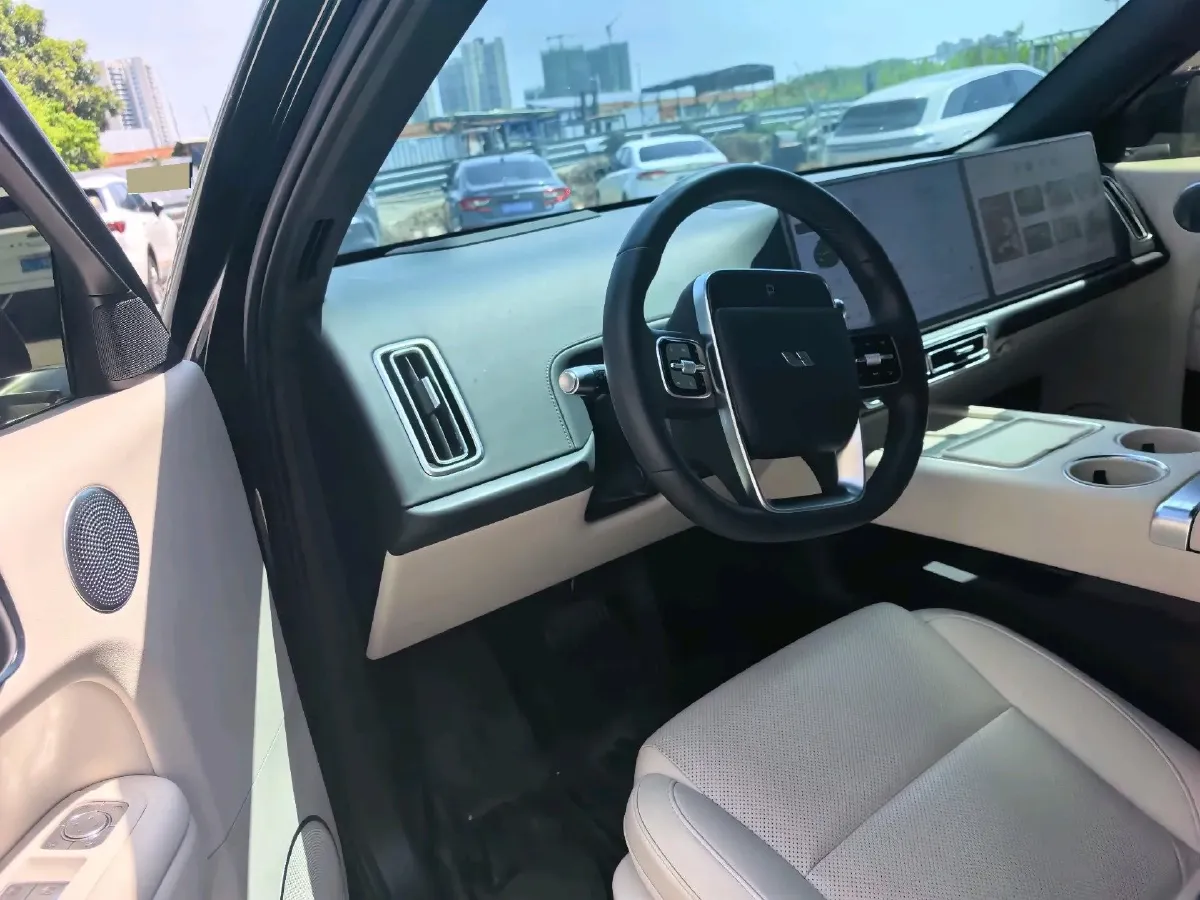 2024 Li L6 Range Extended 154HP L4 REEV 36.8KWH,autocango,china used car exporter,china ev exporter,chinese used car exporter,chinese used ev exporter