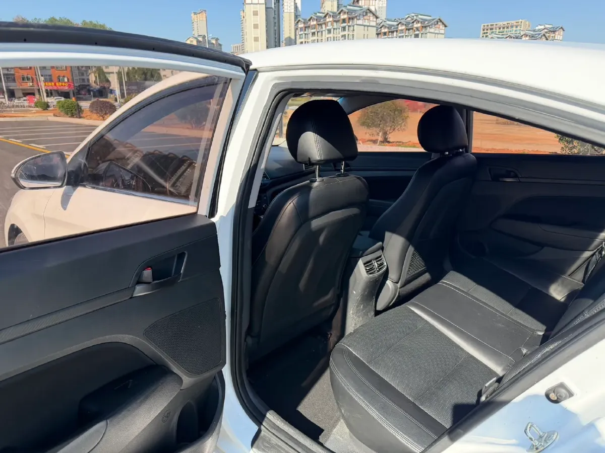 2018 Hyundai Elantra 1.4T 130HP L4 7DCT,autocango,china used car exporter,china ev exporter,chinese used car exporter,chinese used ev exporter