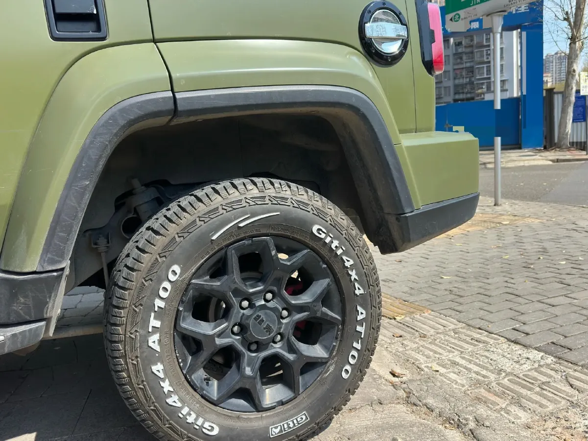 2021 Beijing BJ40 2.0T 163HP L4 8AT,autocango,china used car exporter,china ev exporter,chinese used car exporter,chinese used ev exporter