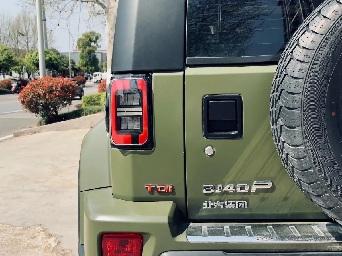 2021 Beijing BJ40 2.0T 163HP L4 8AT,autocango,china used car exporter,china ev exporter,chinese used car exporter,chinese used ev exporter