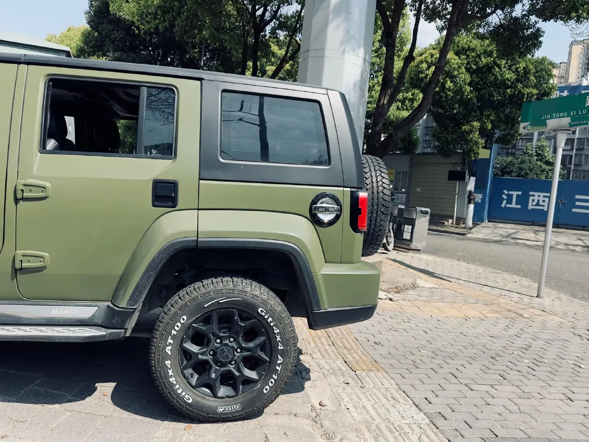 2021 Beijing BJ40 2.0T 163HP L4 8AT,autocango,china used car exporter,china ev exporter,chinese used car exporter,chinese used ev exporter