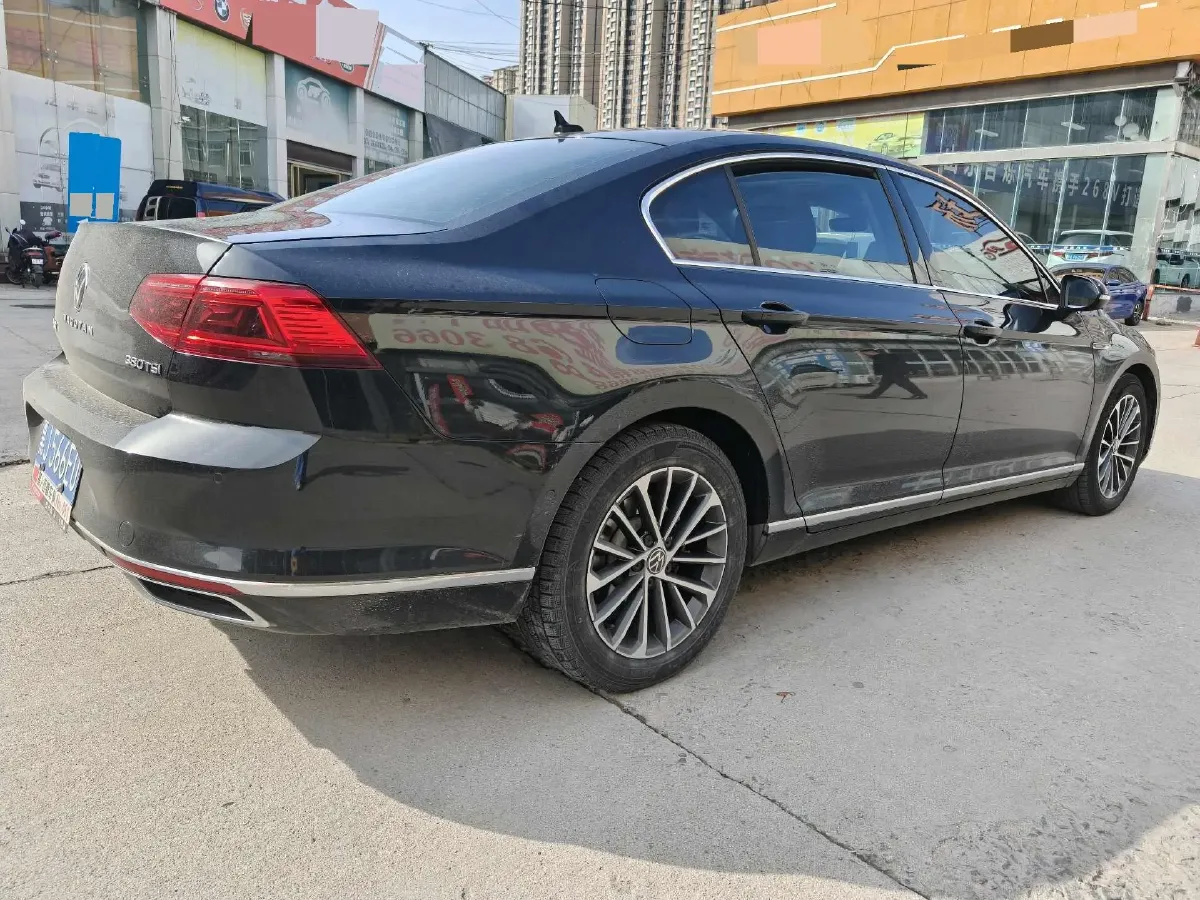 2020 Volkswagen Magotan 2.0T 220HP L4 7DCT,autocango,china used car exporter,china ev exporter,chinese used car exporter,chinese used ev exporter