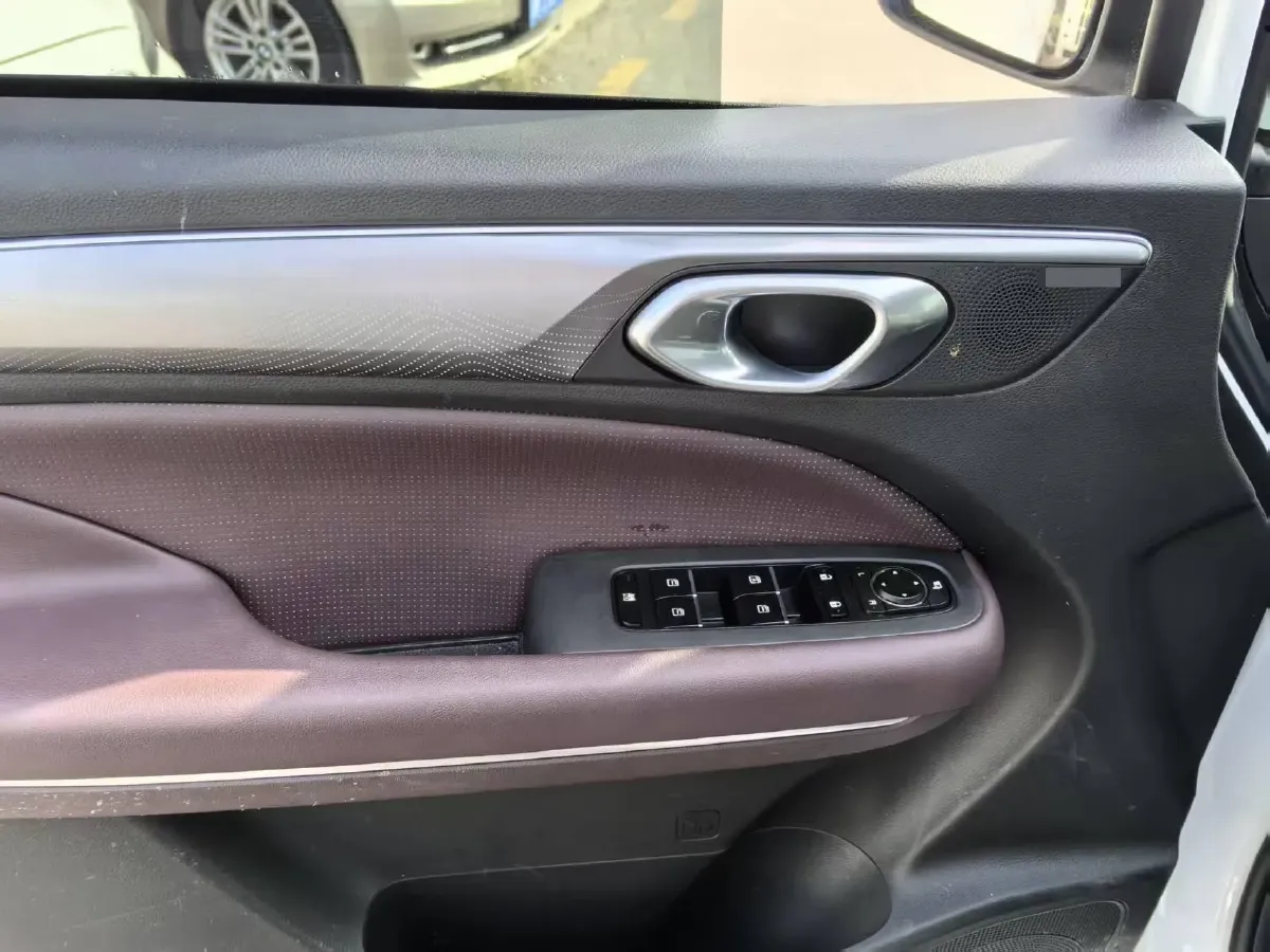 2023 GAC Trumpchi M6 1.5T 177HP L4 7DCT,autocango,china used car exporter,china ev exporter,chinese used car exporter,chinese used ev exporter