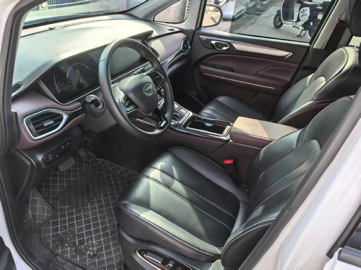 2023 GAC Trumpchi M6 1.5T 177HP L4 7DCT,autocango,china used car exporter,china ev exporter,chinese used car exporter,chinese used ev exporter