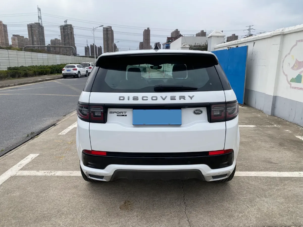 2020 Land Rover Discovery Sport 2.0T 249HP L4 9AT,autocango,china used car exporter,china ev exporter,chinese used car exporter,chinese used ev exporter