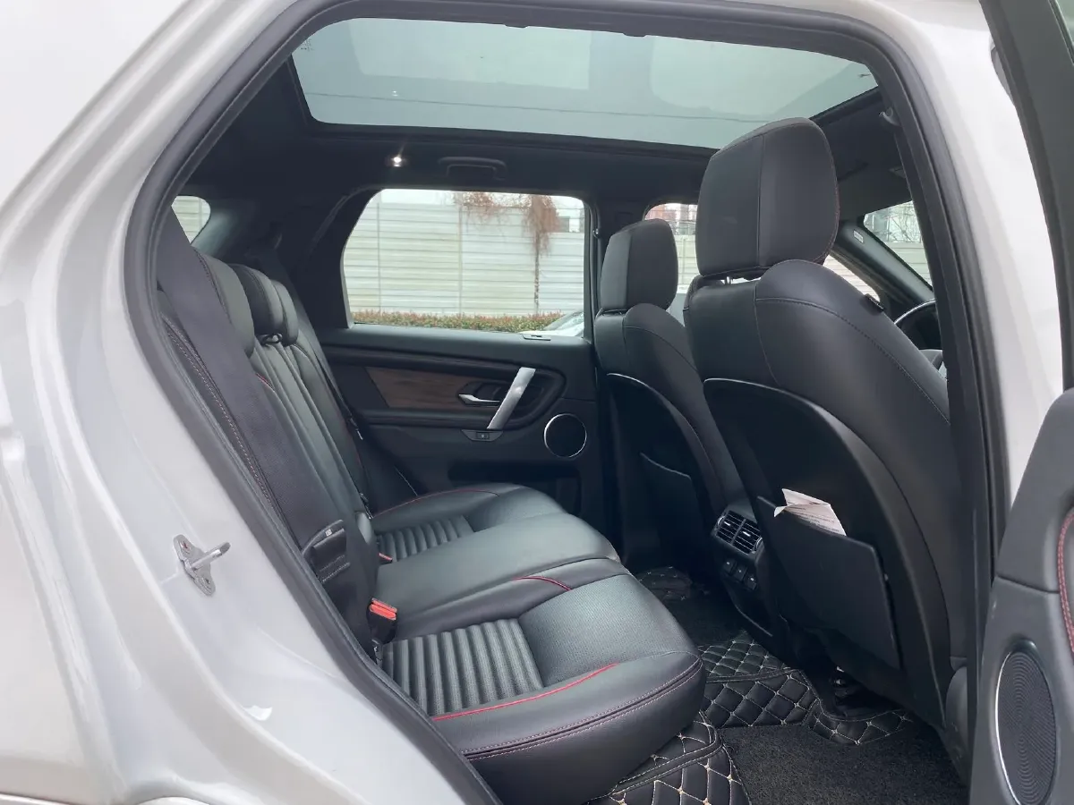 2020 Land Rover Discovery Sport 2.0T 249HP L4 9AT,autocango,china used car exporter,china ev exporter,chinese used car exporter,chinese used ev exporter