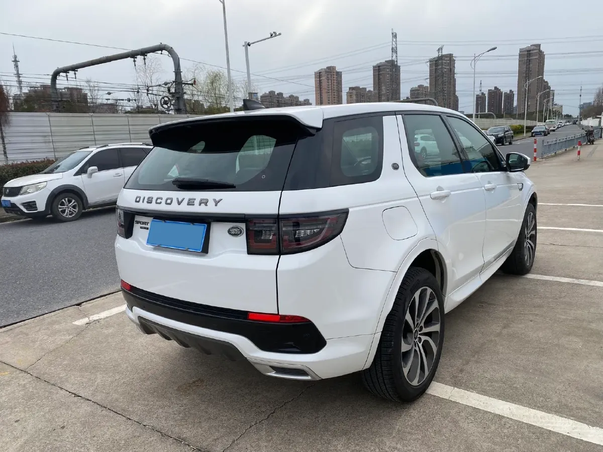 2020 Land Rover Discovery Sport 2.0T 249HP L4 9AT,autocango,china used car exporter,china ev exporter,chinese used car exporter,chinese used ev exporter