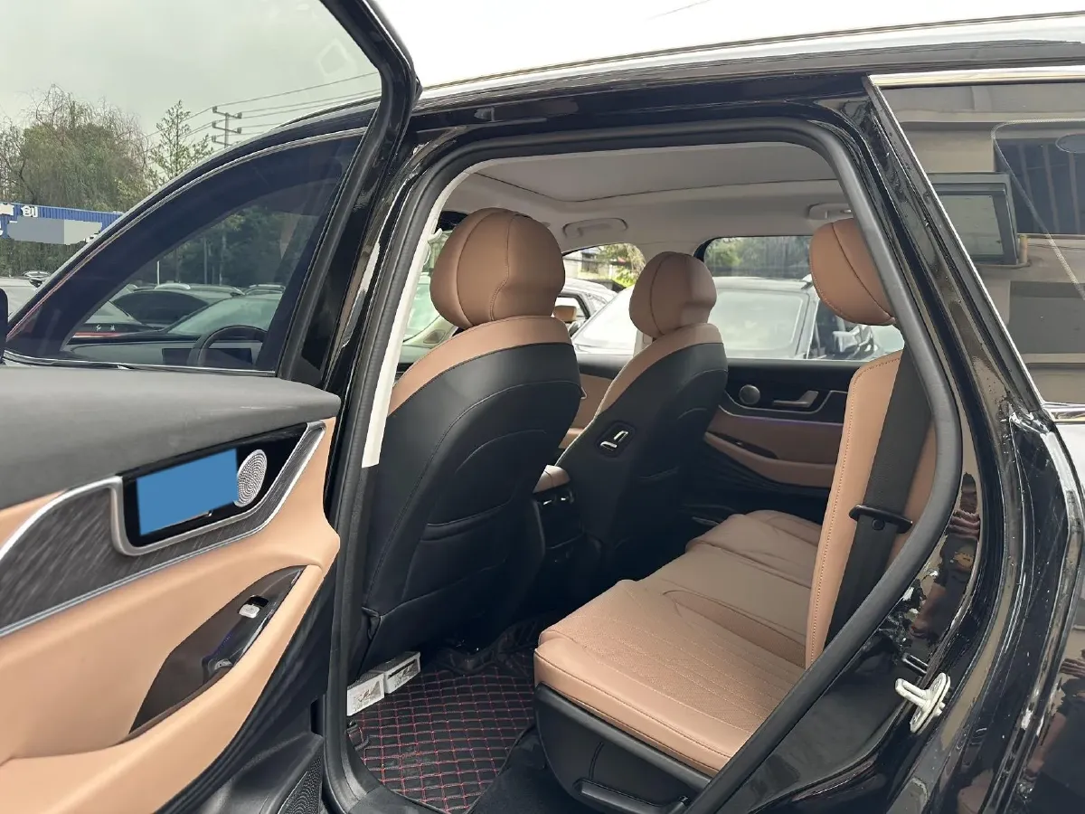 2024 Chery Tiggo8L 2.0T 254HP L4 8AT,autocango,china used car exporter,china ev exporter,chinese used car exporter,chinese used ev exporter