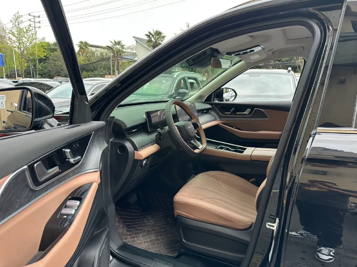 2024 Chery Tiggo8L 2.0T 254HP L4 8AT,autocango,china used car exporter,china ev exporter,chinese used car exporter,chinese used ev exporter