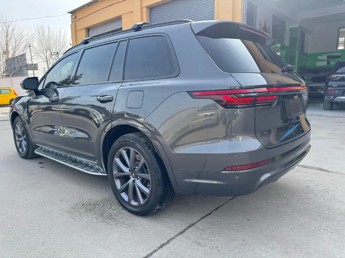 2020 Li ONE Range Extended 131HP REEV 40.5KWH,autocango,china used car exporter,china ev exporter,chinese used car exporter,chinese used ev exporter