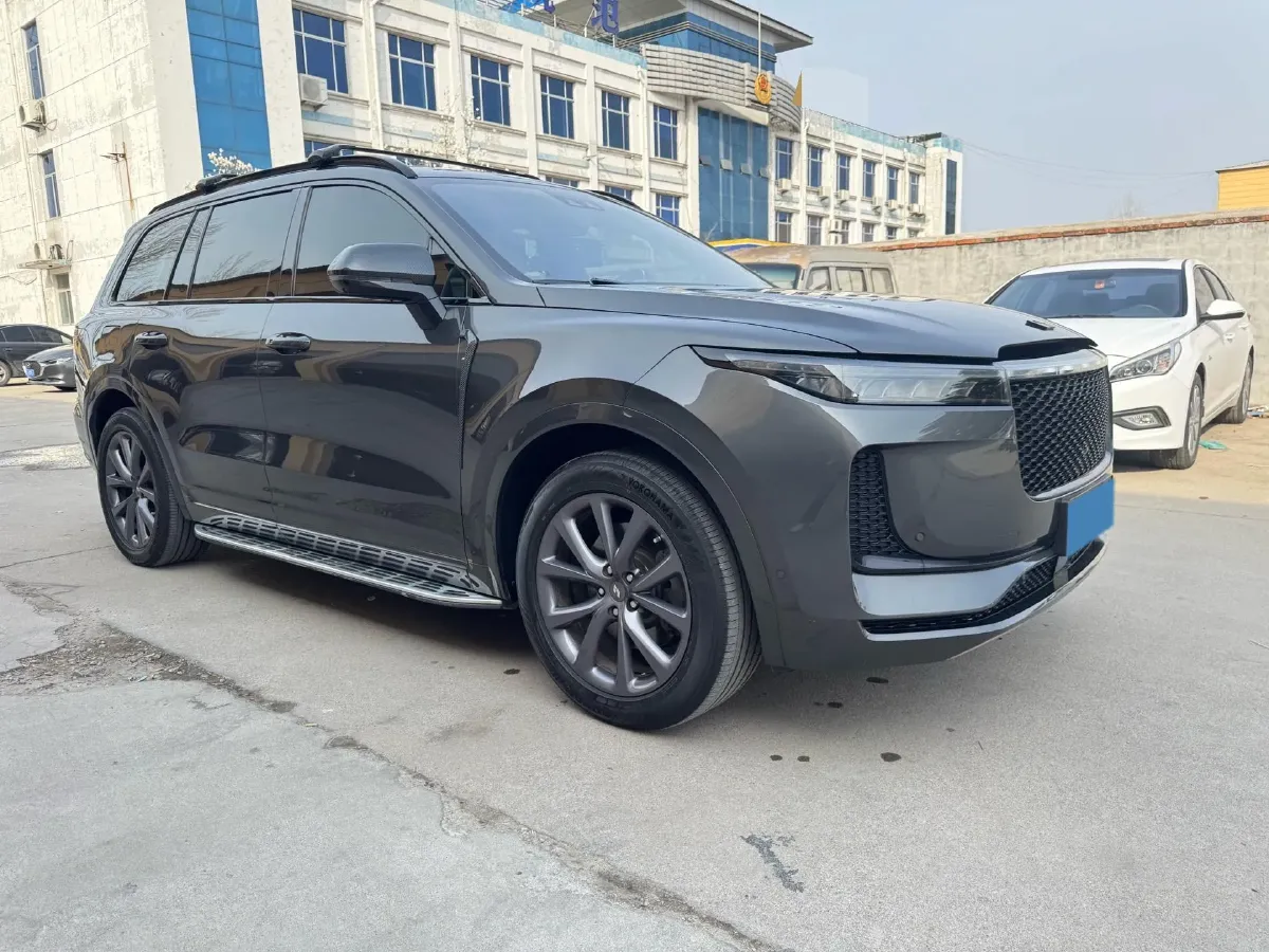 2020 Li ONE Range Extended 131HP REEV 40.5KWH,autocango,china used car exporter,china ev exporter,chinese used car exporter,chinese used ev exporter