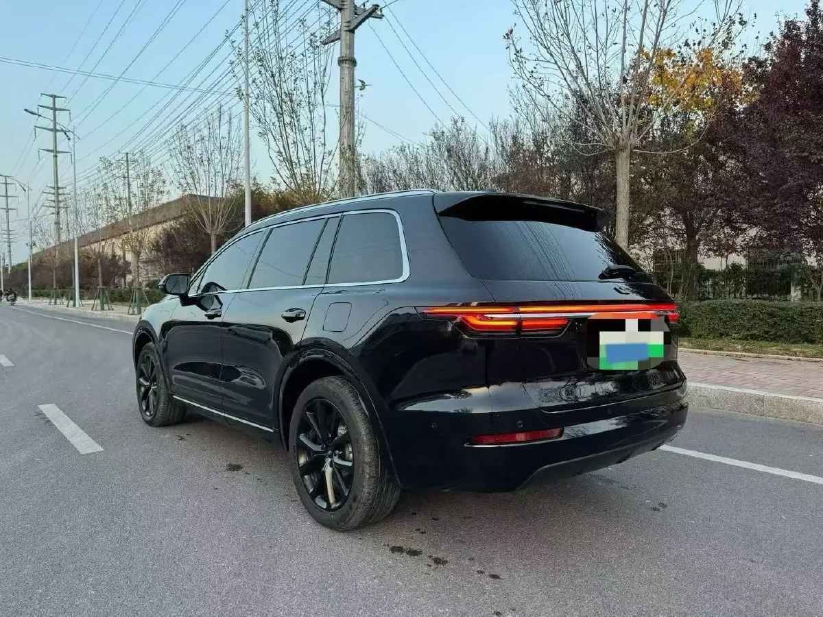 2021 Li ONE Range Extended 131HP REEV 40.5KWH,autocango,china used car exporter,china ev exporter,chinese used car exporter,chinese used ev exporter