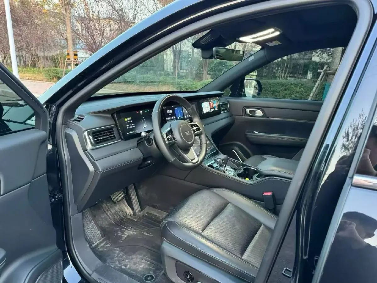 2021 Li ONE Range Extended 131HP REEV 40.5KWH,autocango,china used car exporter,china ev exporter,chinese used car exporter,chinese used ev exporter