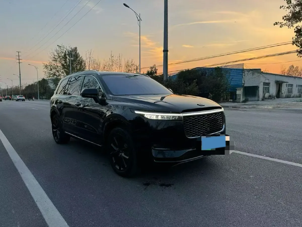2021 Li ONE Range Extended 131HP REEV 40.5KWH,autocango,china used car exporter,china ev exporter,chinese used car exporter,chinese used ev exporter