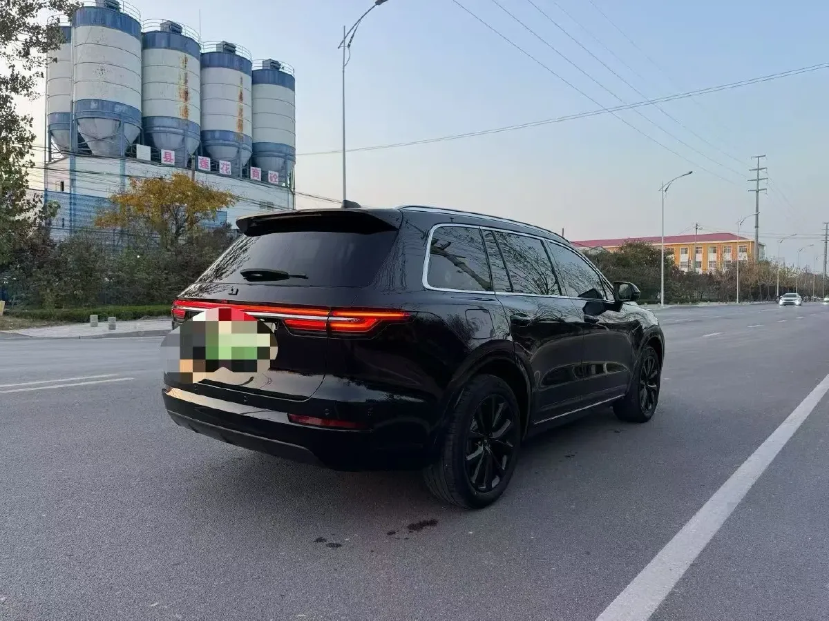2021 Li ONE Range Extended 131HP REEV 40.5KWH,autocango,china used car exporter,china ev exporter,chinese used car exporter,chinese used ev exporter