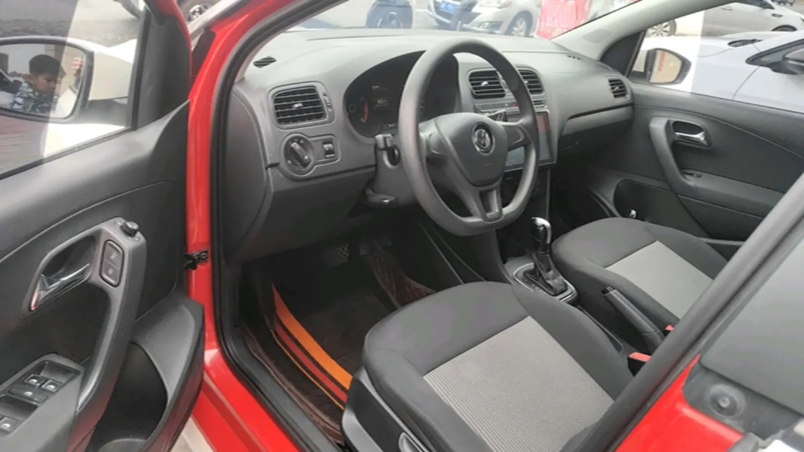 2016 Volkswagen Polo 1.4L 90HP L4 6AT,autocango,china used car exporter,china ev exporter,chinese used car exporter,chinese used ev exporter